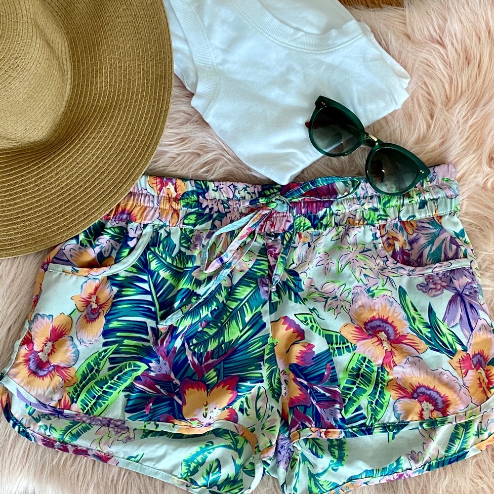 ✨ Ready for summer shorts!✨